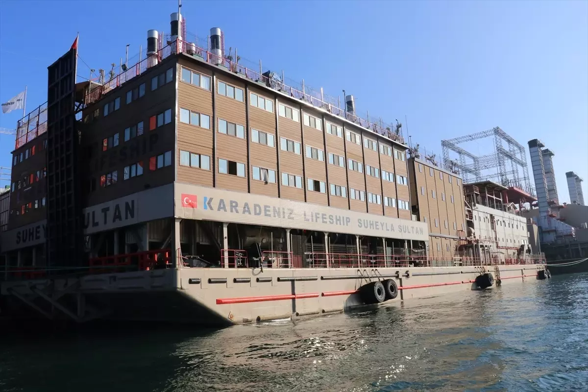 Süheyla Sultan Gemisi Yalova’da Bakımda
